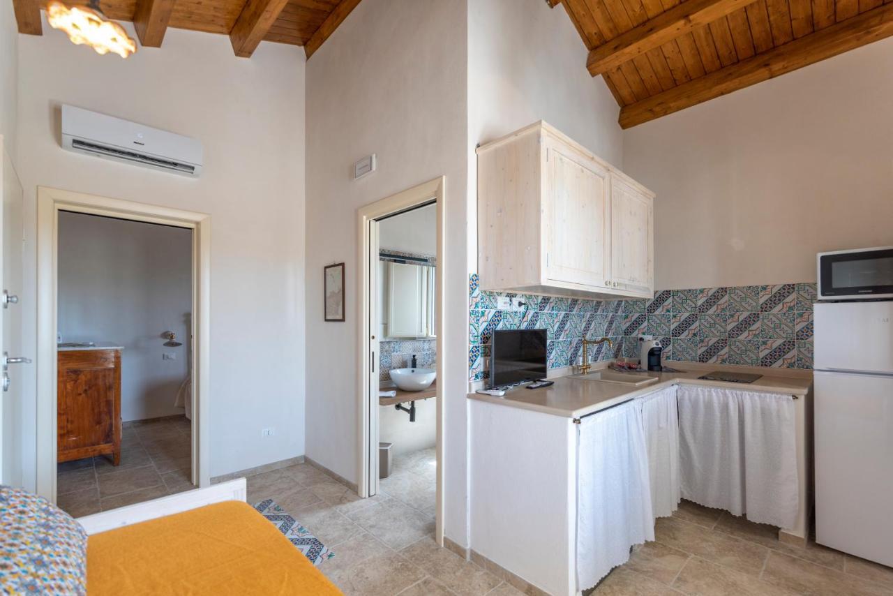 Baglio Il Gelso E L'Ulivo Appartamento Il Carrubo Reitani ภายนอก รูปภาพ